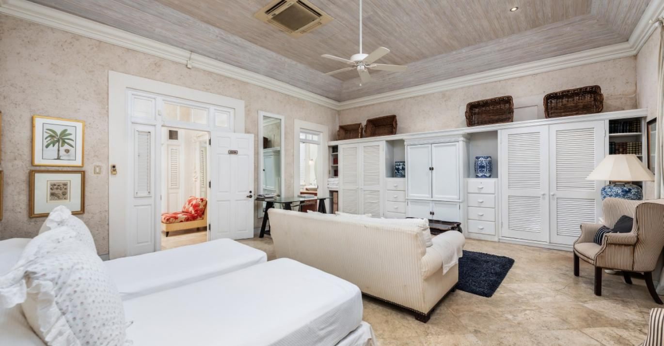 Villa Cove Spring House