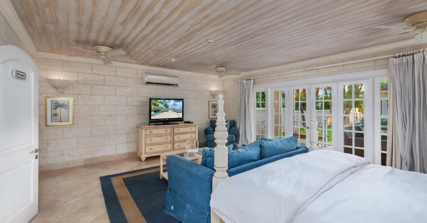 Villa Cove Spring House