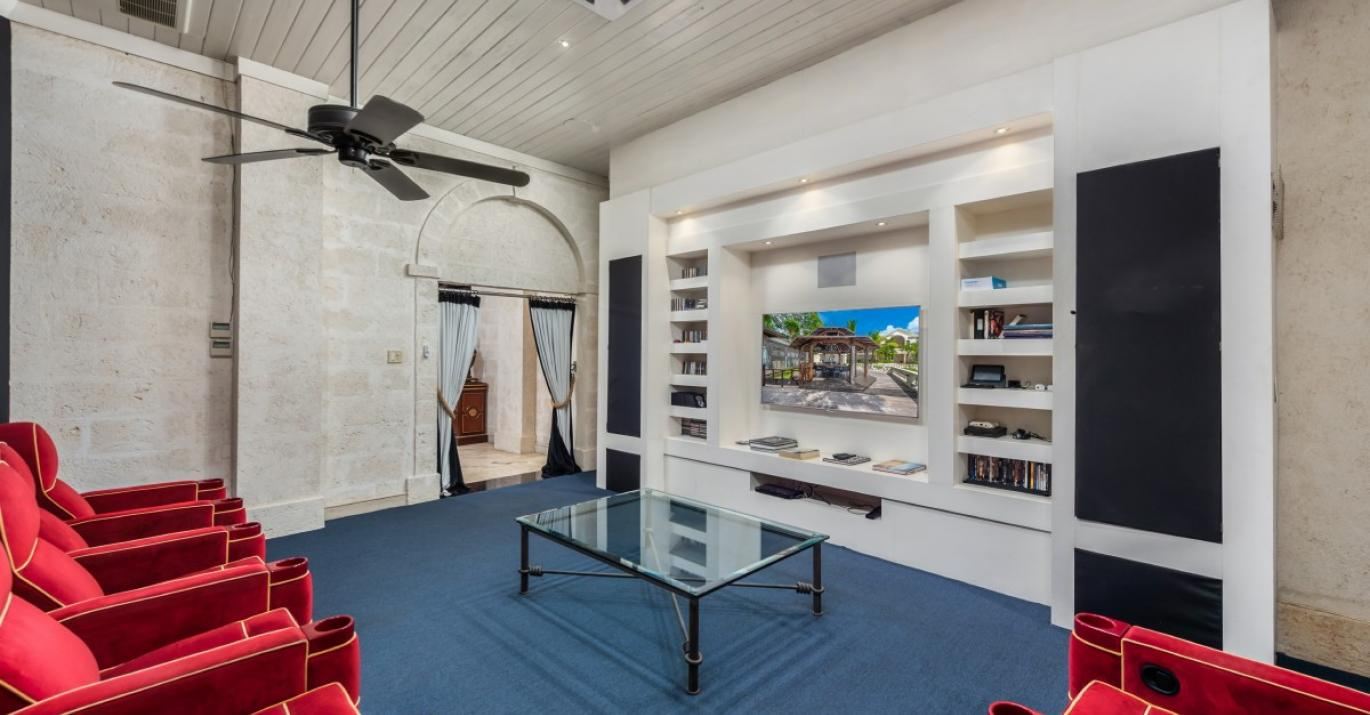 Villa Cove Spring House