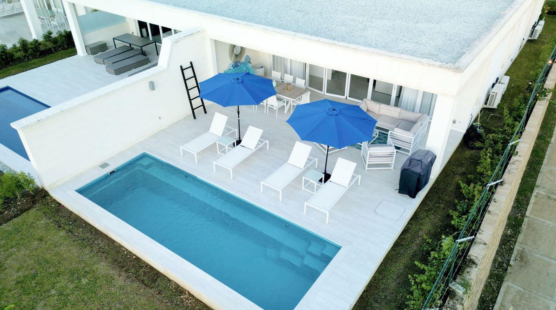 Westmoreland Hills 1, Villa Savannah