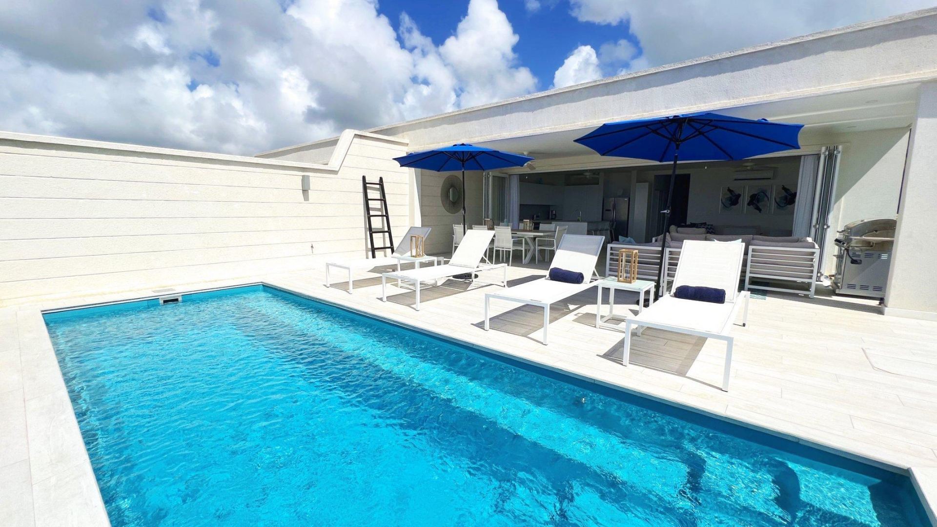 Westmoreland Hills 1, Villa Savannah