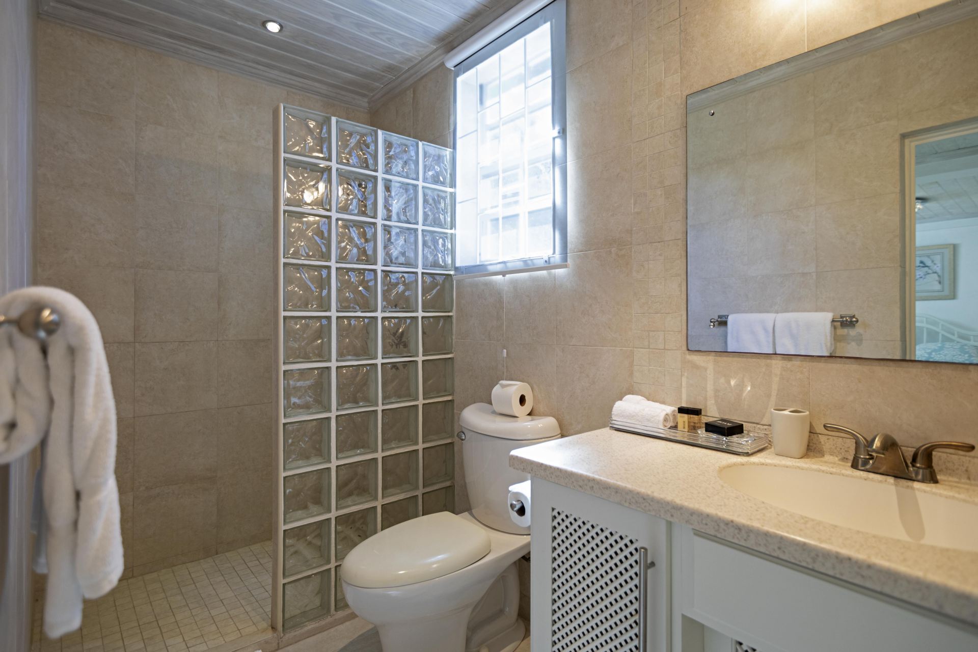 Nevis Villa, Heywoods