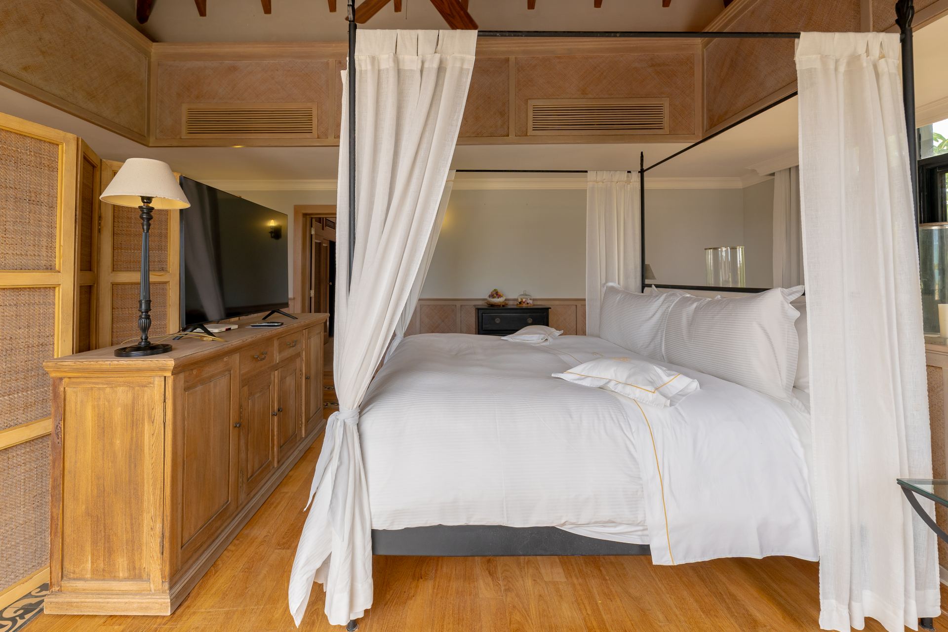 Ocean and Golf Five Bedroom Villa