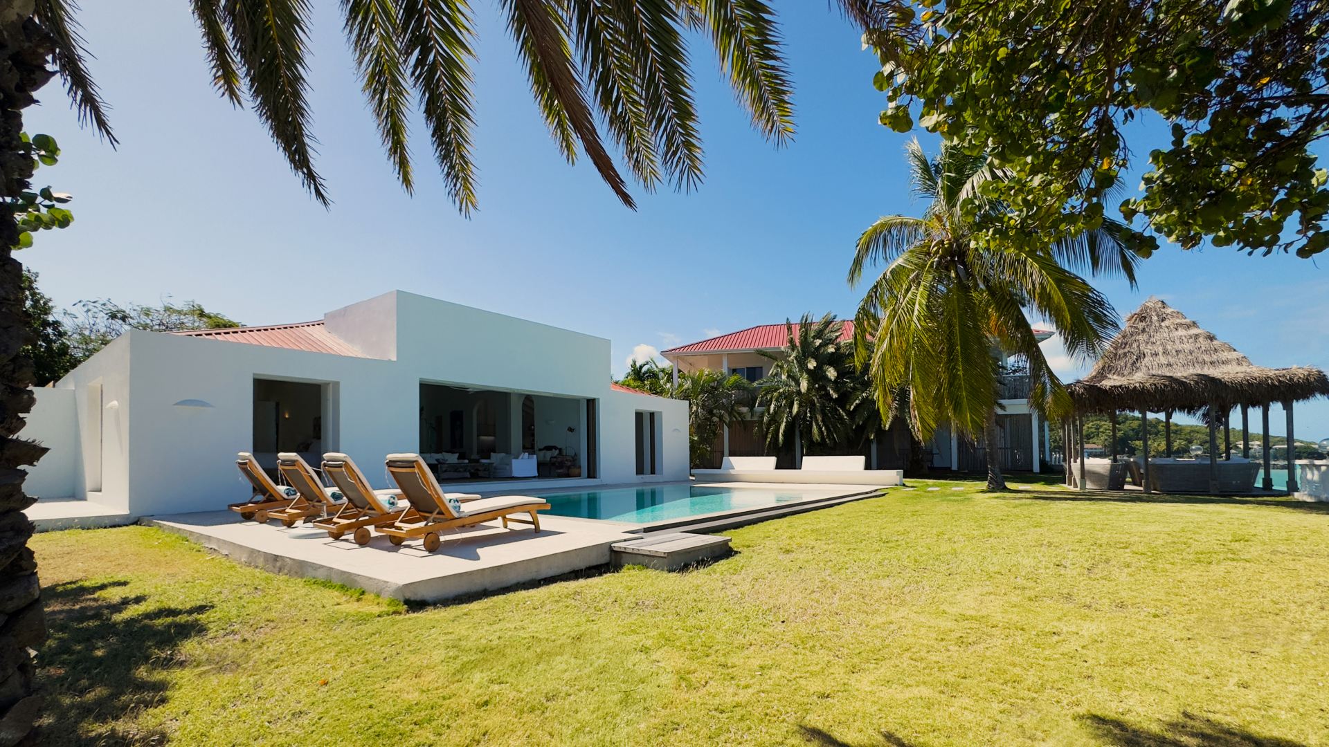 La Marea & Guest House