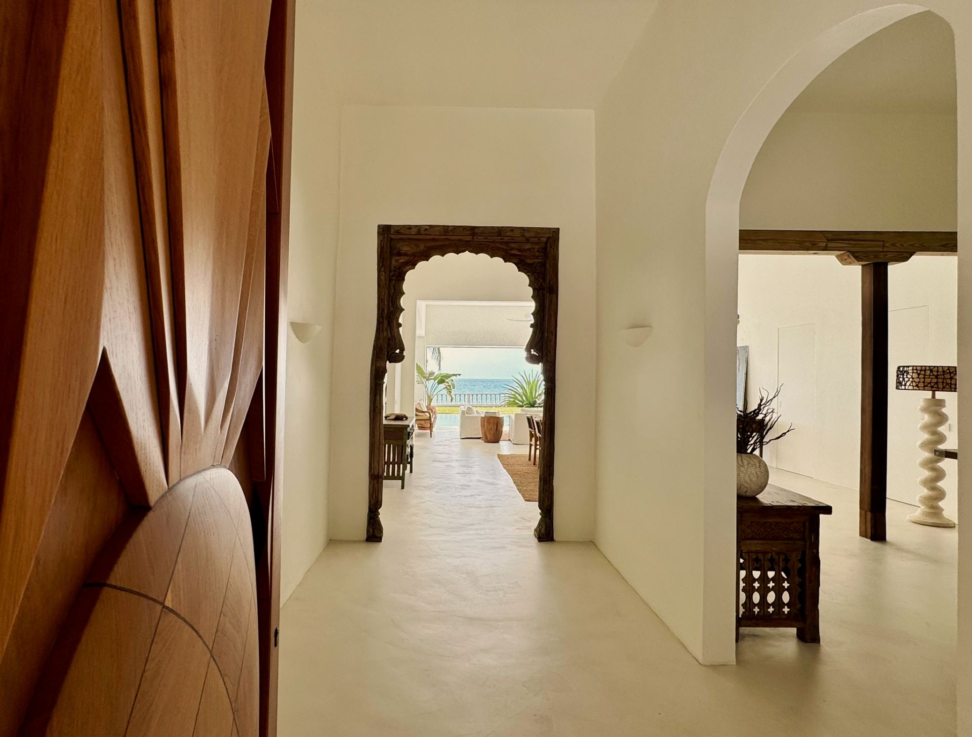 La Marea & Guest House