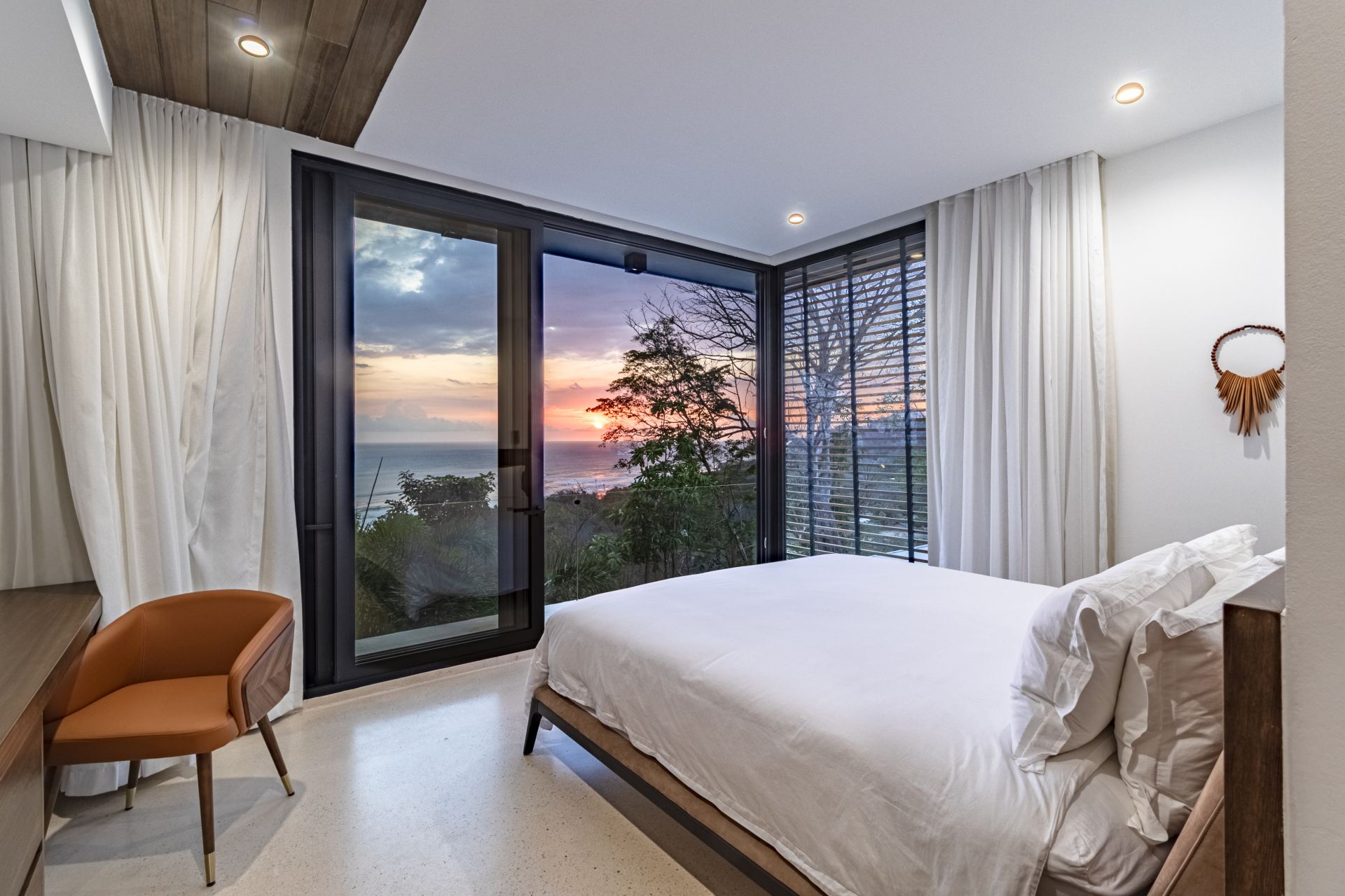 Magna Pacific Villas