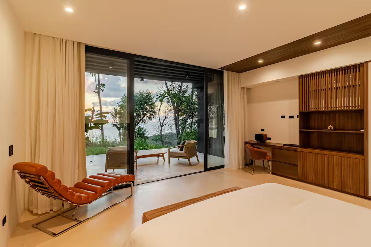 Magna Pacific Villas