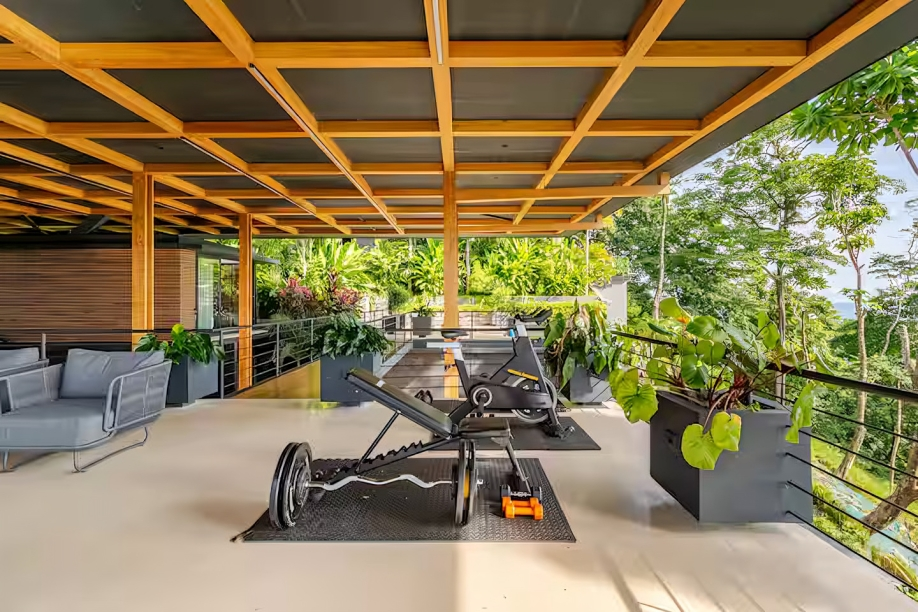 Magna Pacific Villas