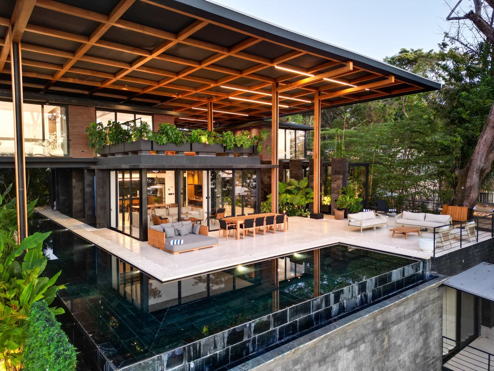 Magna Pacific Villas