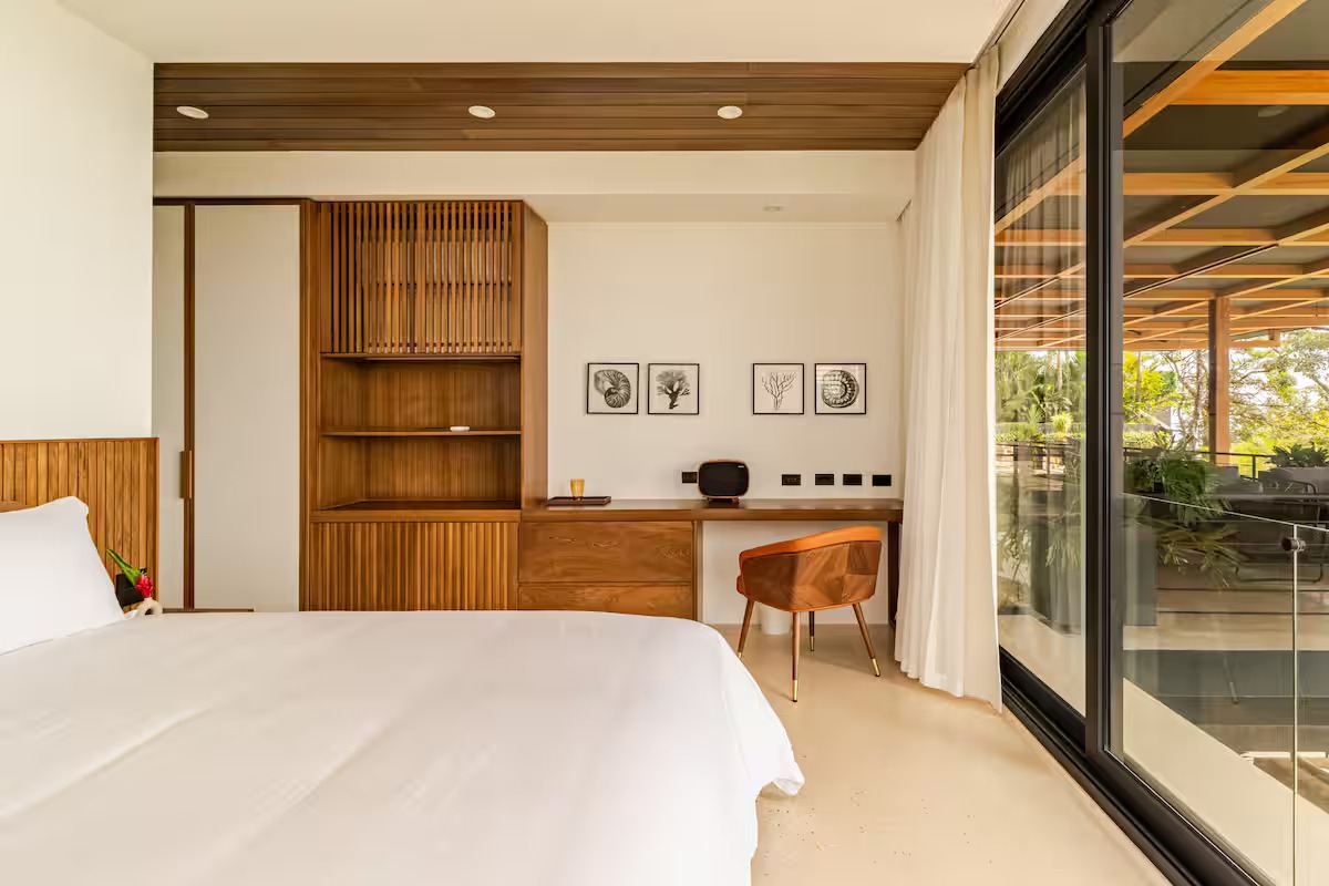 Magna Pacific Villas