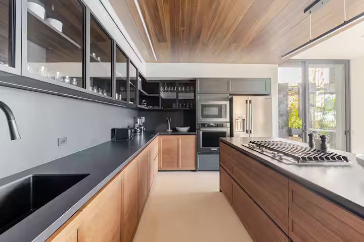 Magna Pacific Villas