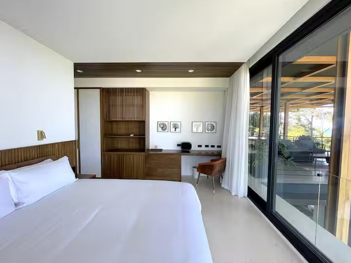 Magna Pacific Villas