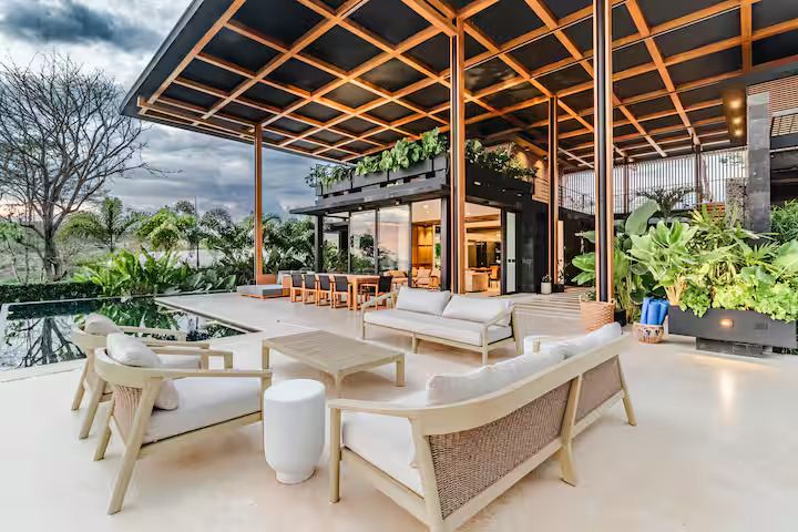 Magna Pacific Villas