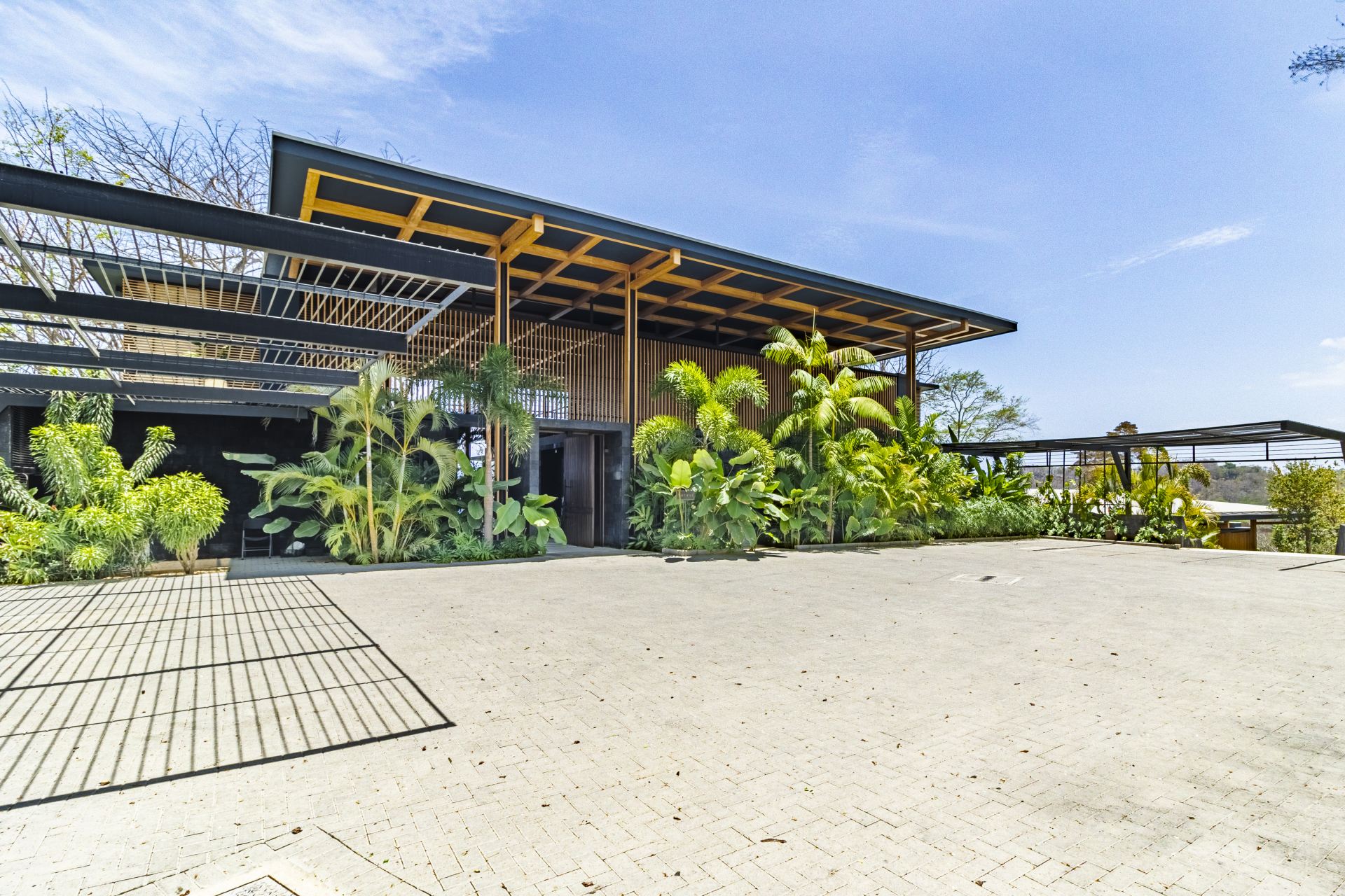 Magna Pacific Villas