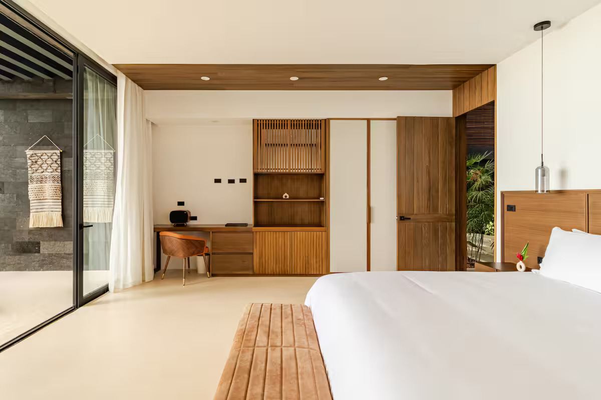 Magna Pacific Villas