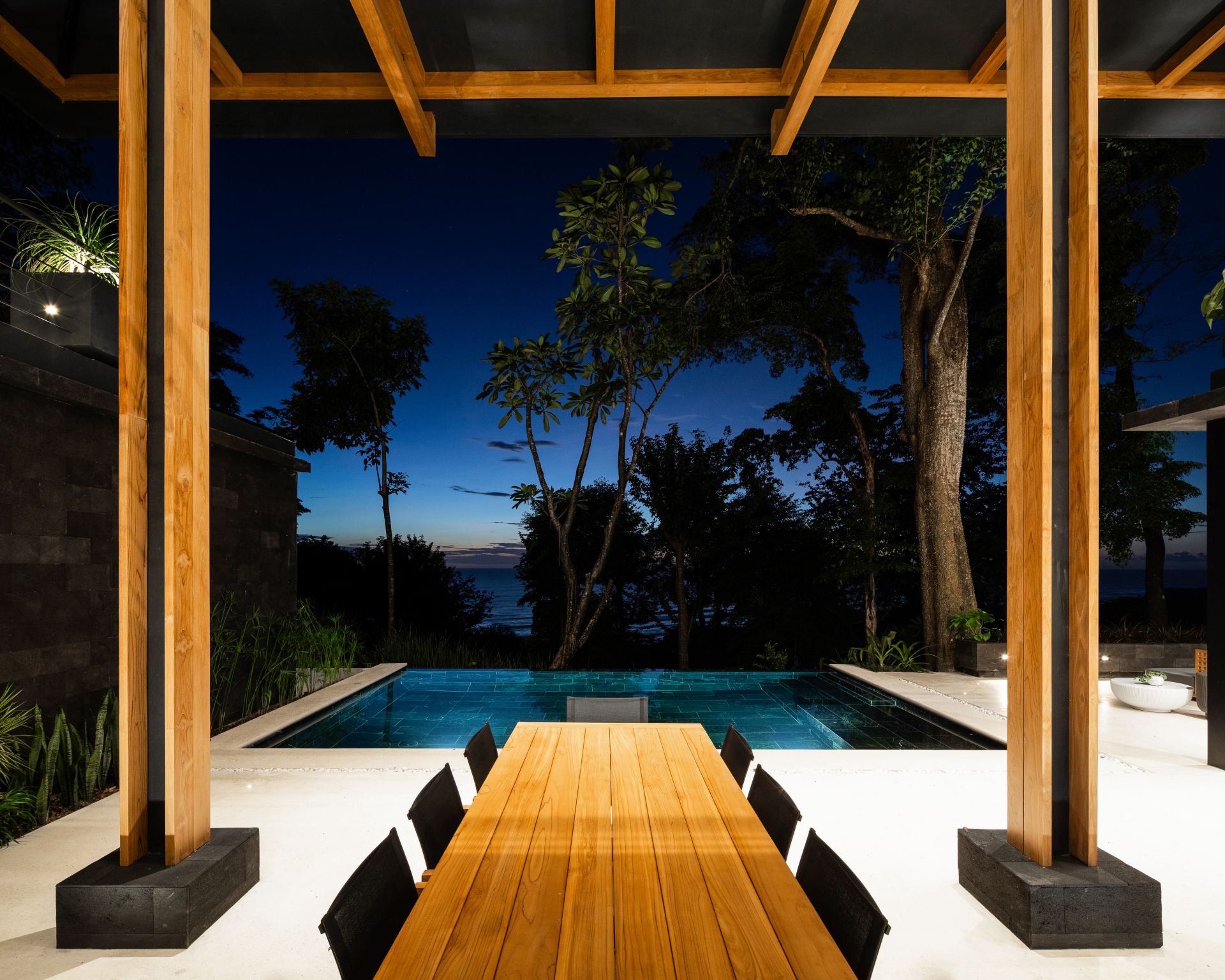 Magna Pacific Villas