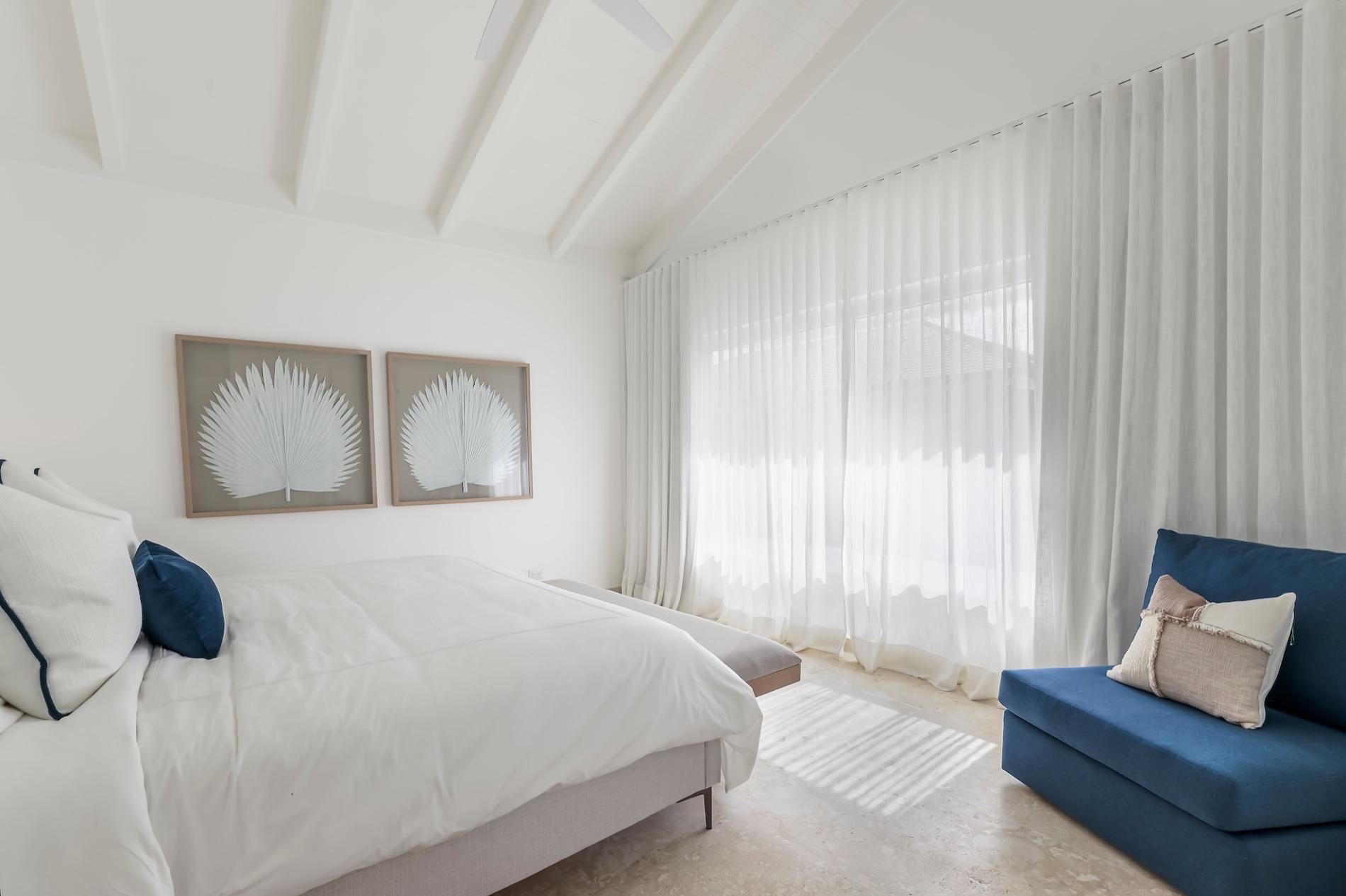 Villa Serenity Luxe Tropical Retreat