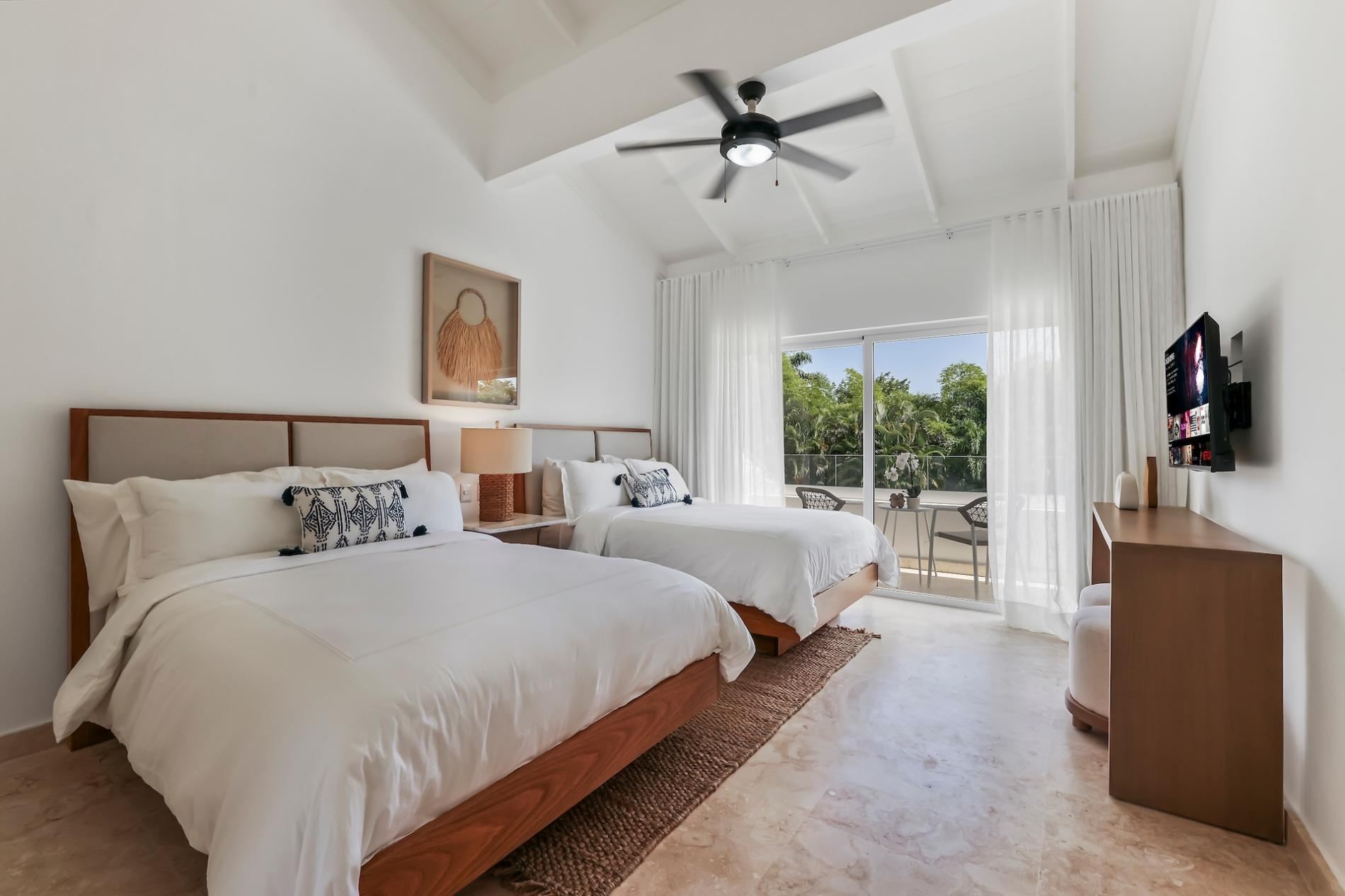 Villa Serenity Luxe Tropical Retreat