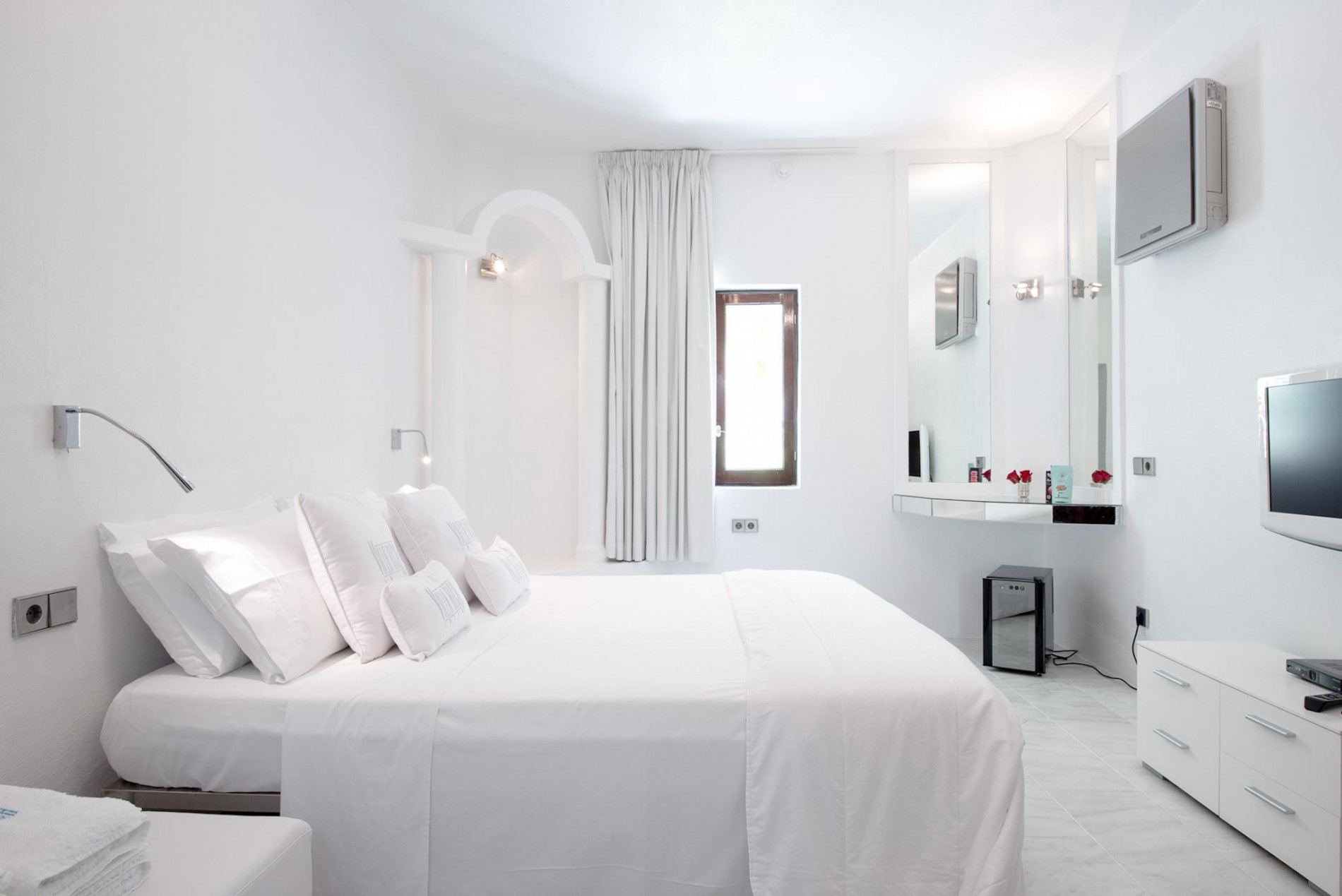 Cala Jondal Exclusive