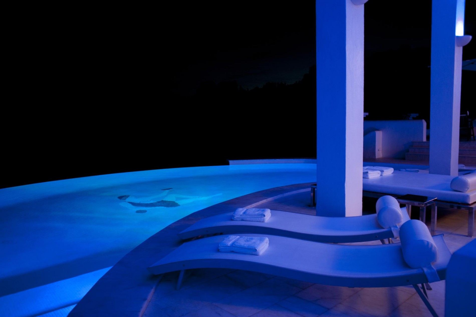 Cala Jondal Exclusive