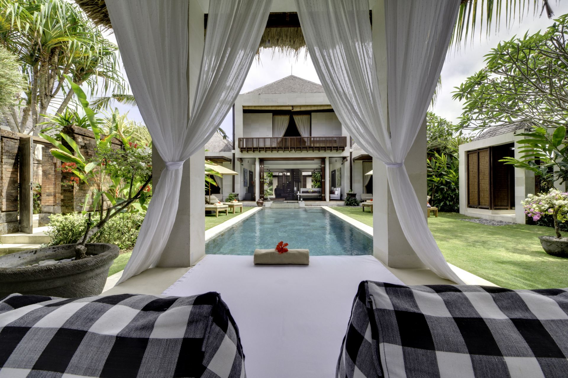 Majapahit - Villa Raj