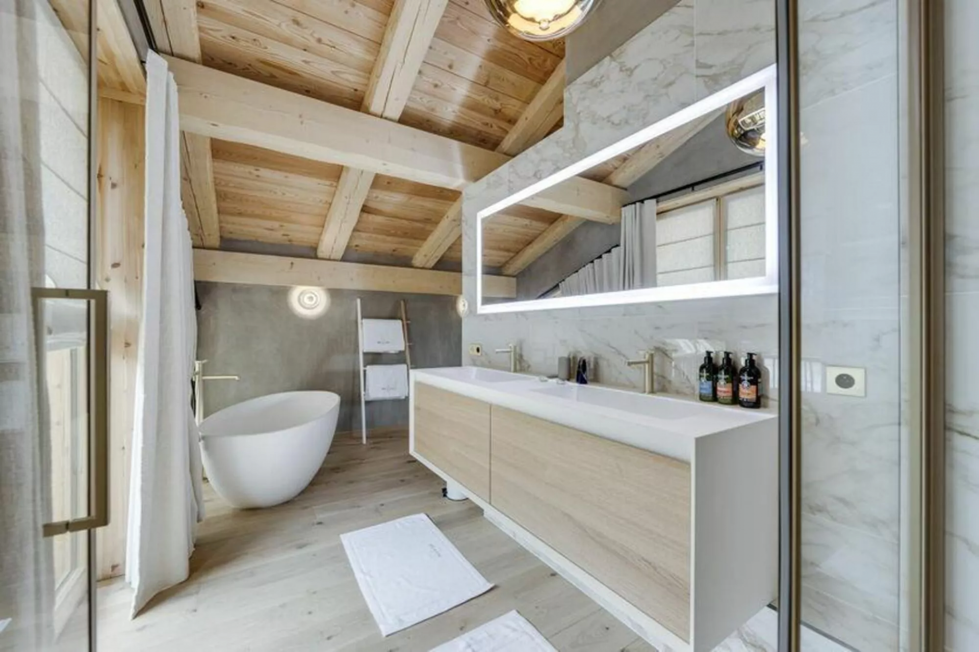 Bela Vya 2 Ski & Spa