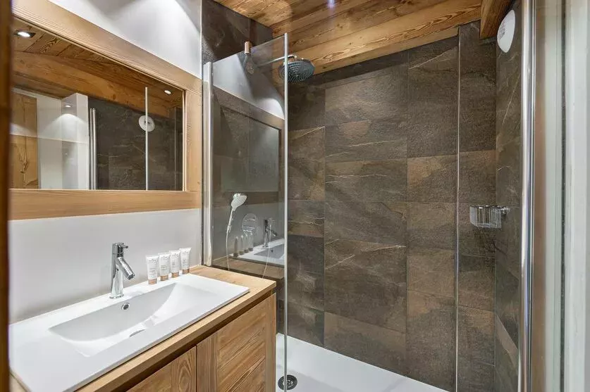 Apartment Grandes Bosses 703