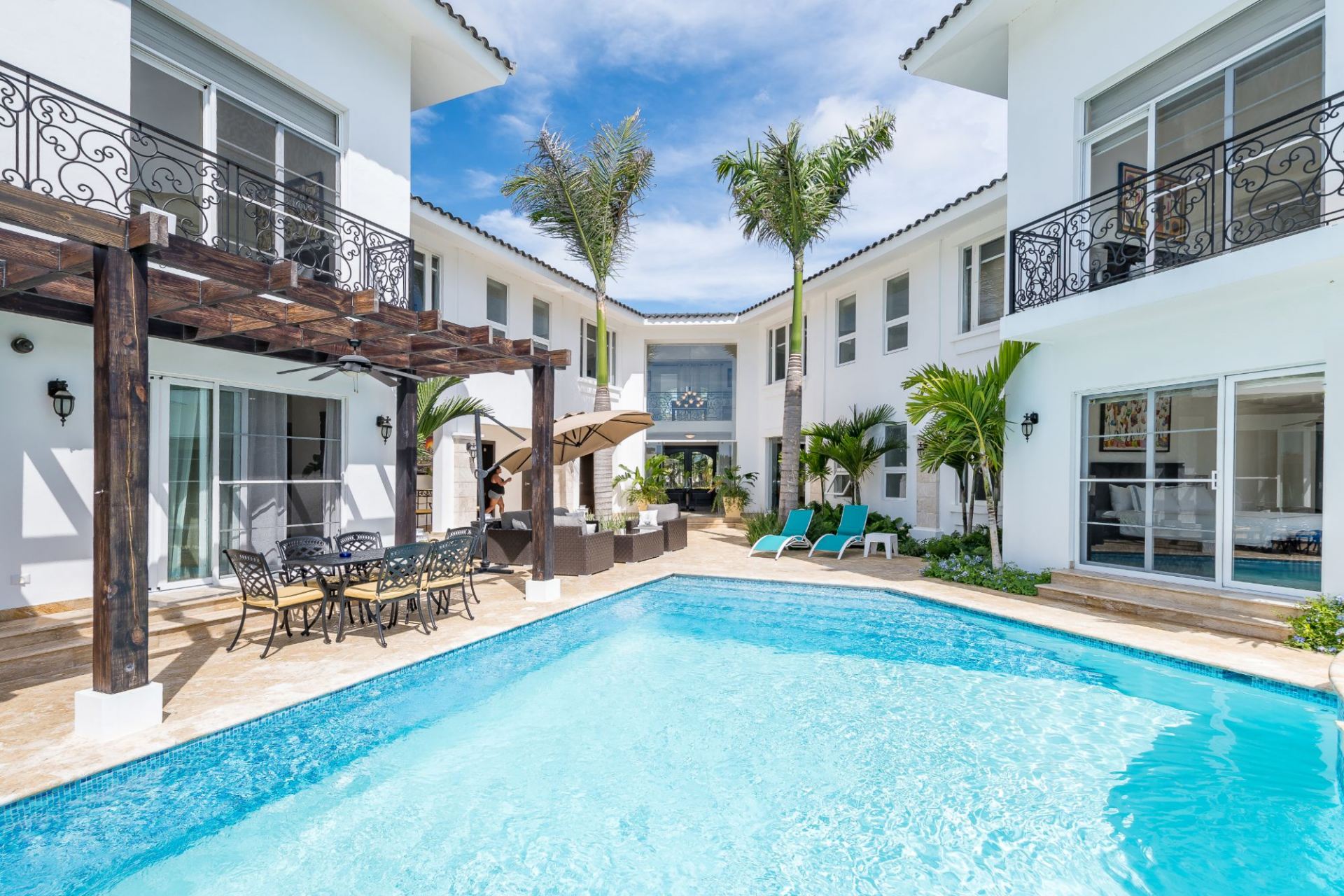 Villa Paraiso 8 BD