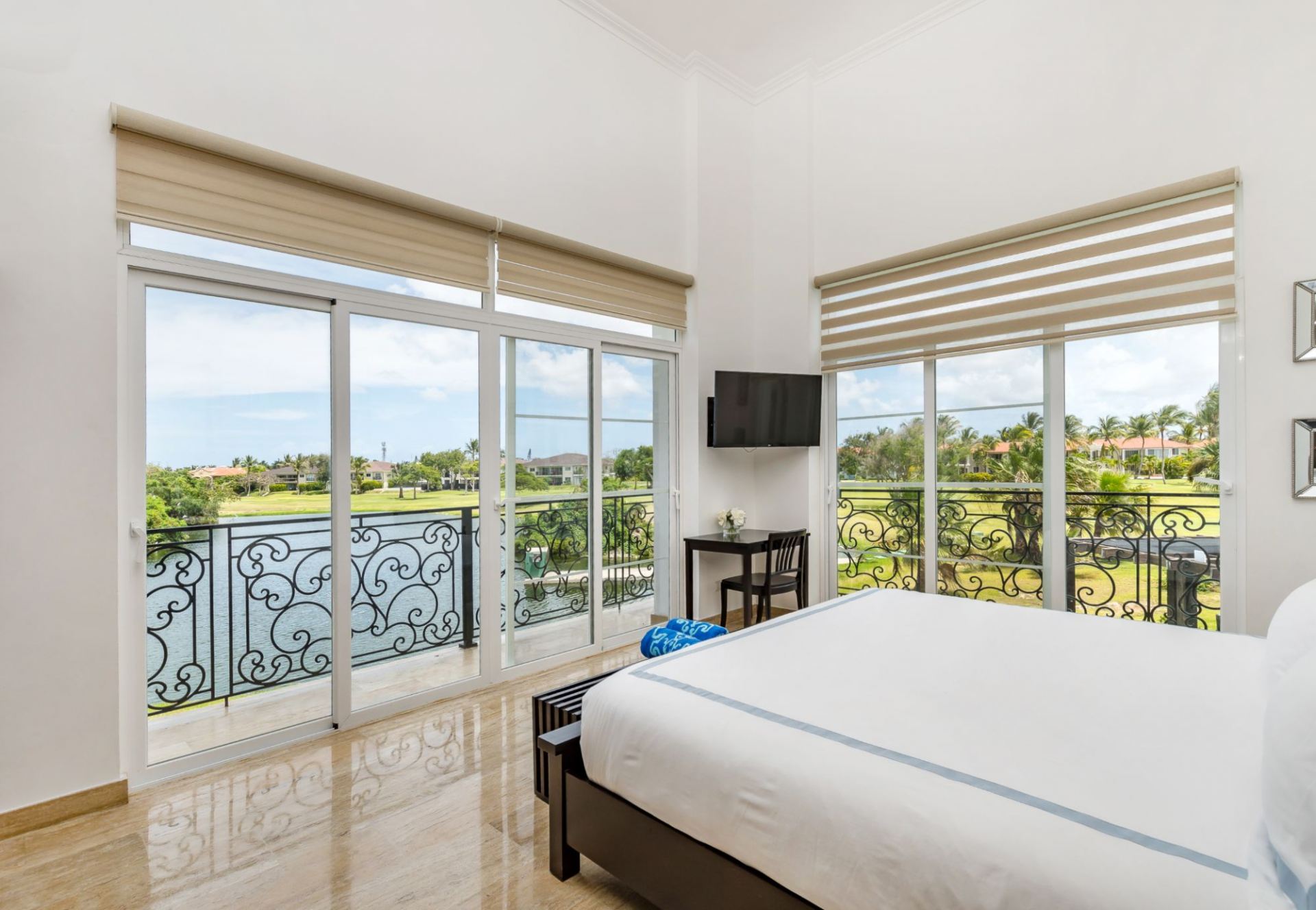 Villa Paraiso 8 BD