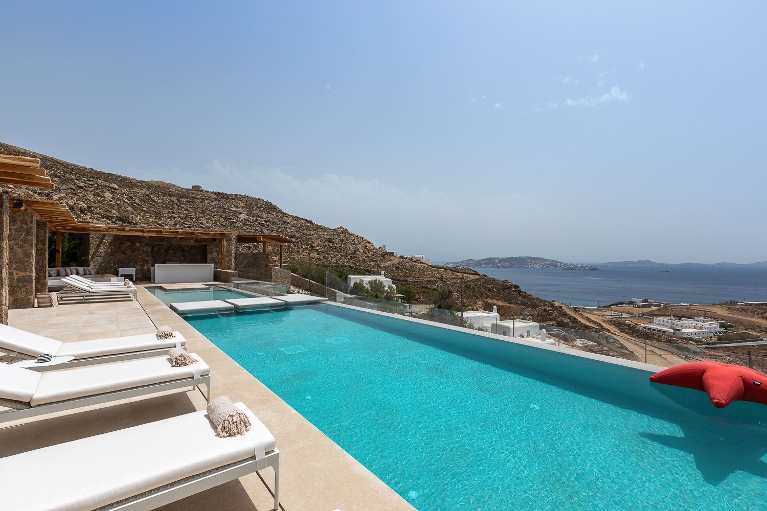 Horizon Analemma Villa