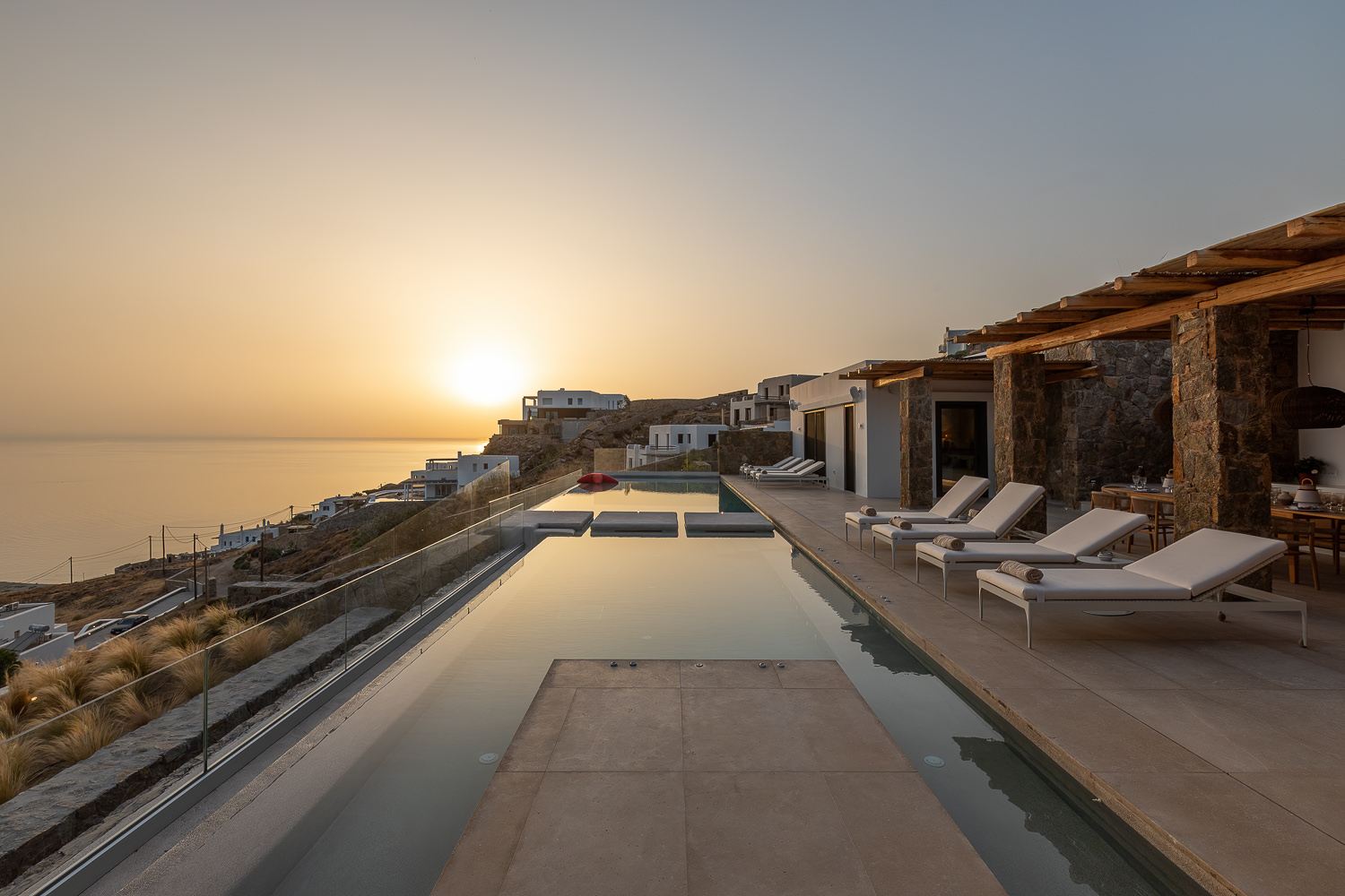 Horizon Analemma Villa