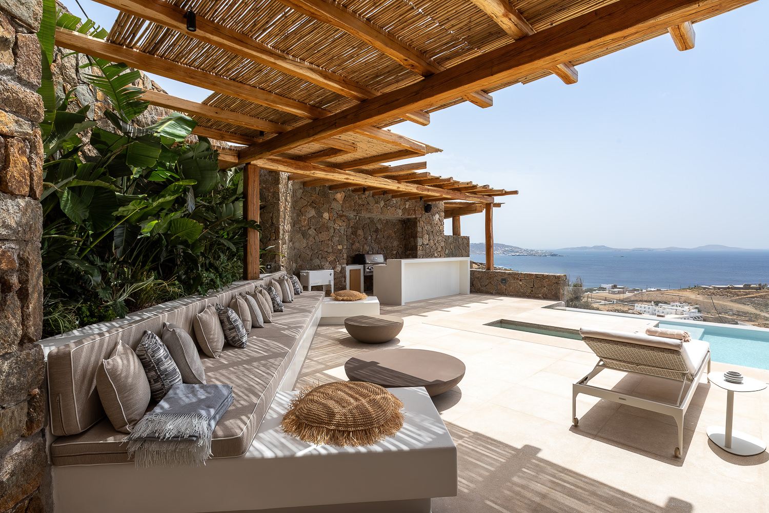 Horizon Analemma Villa