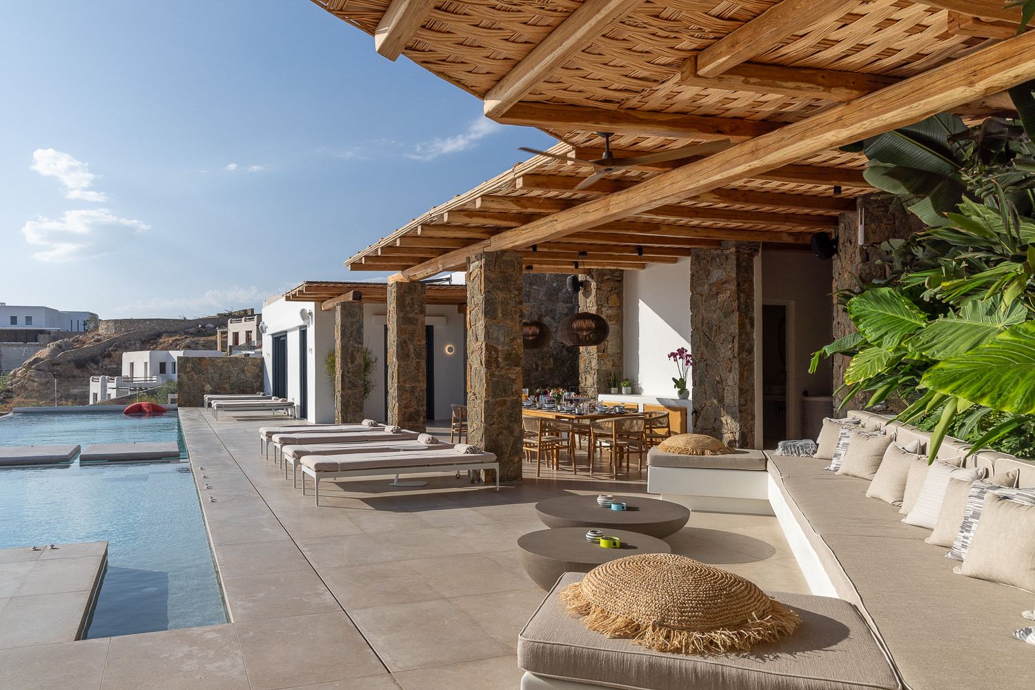 Horizon Analemma Villa