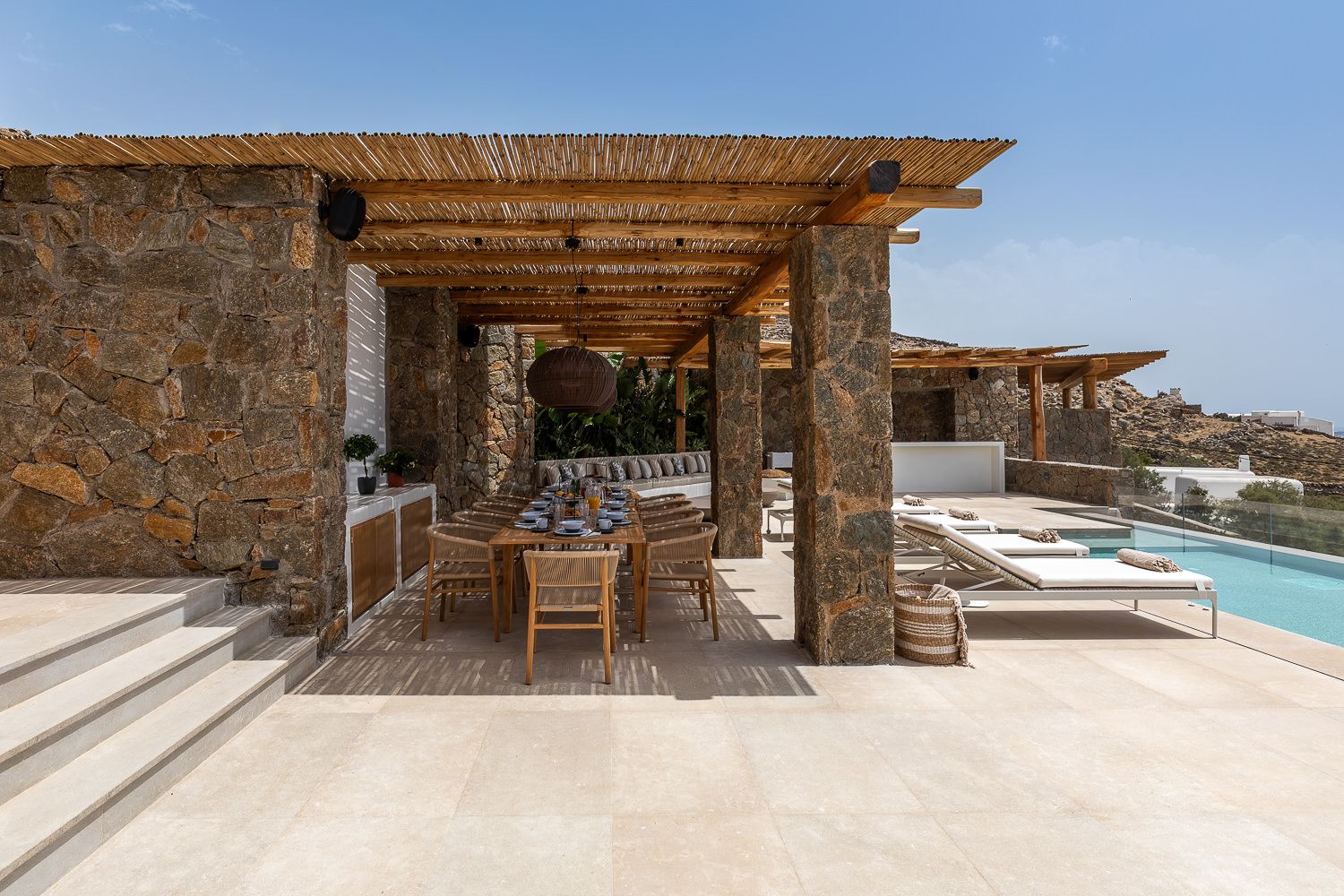 Horizon Analemma Villa