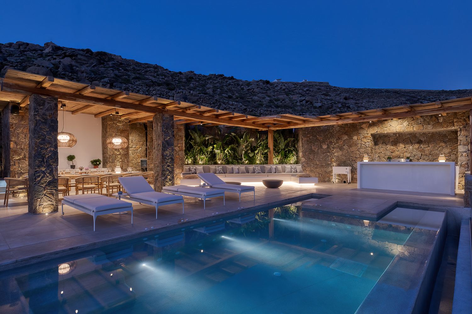 Horizon Analemma Villa