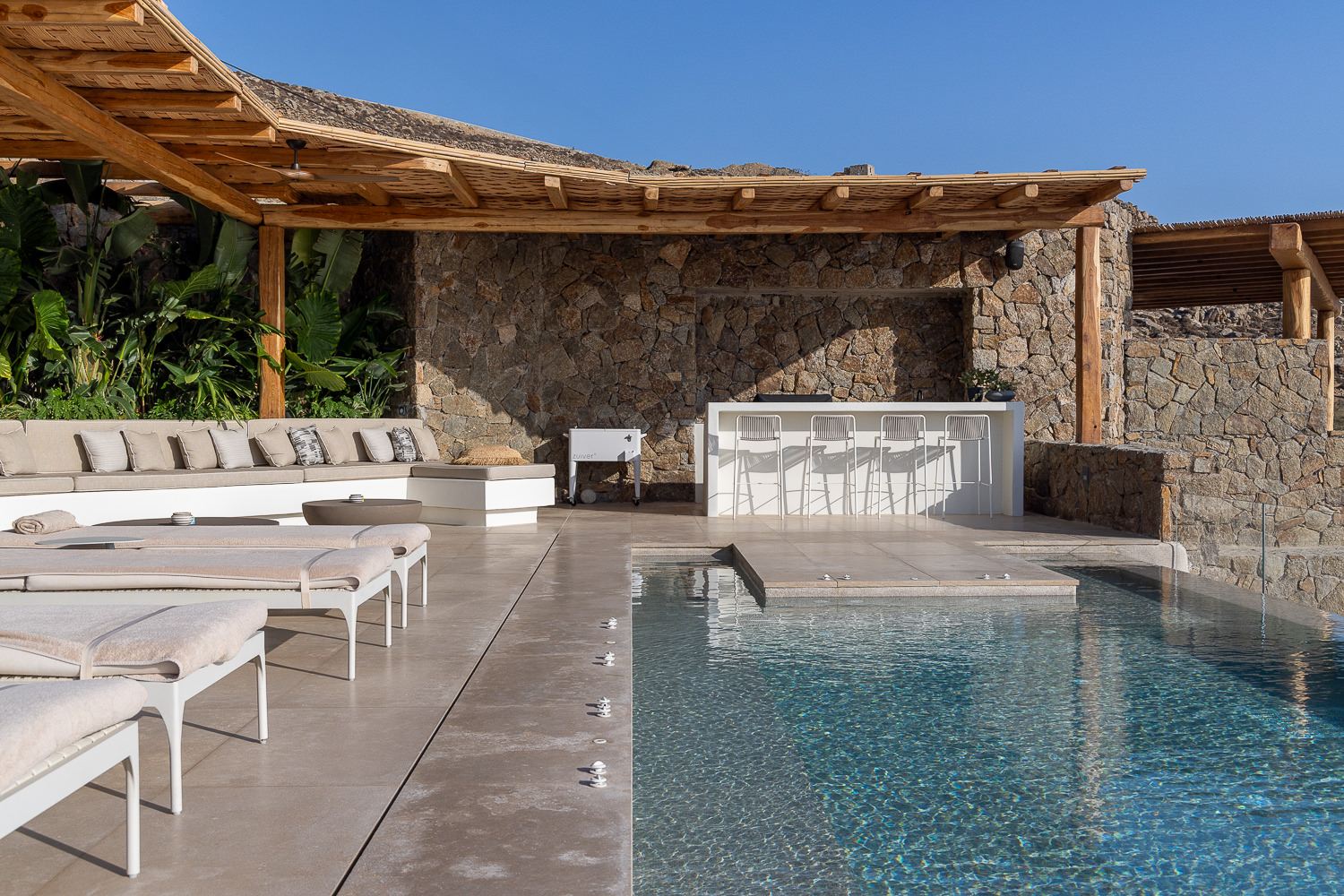 Horizon Analemma Villa