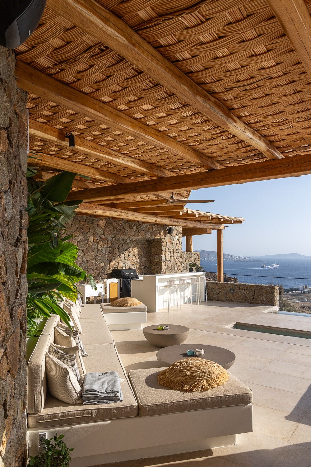 Horizon Analemma Villa