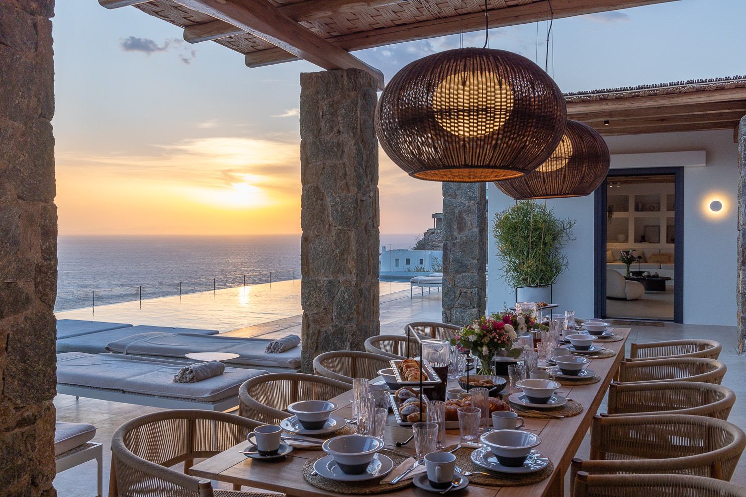 Horizon Analemma Villa