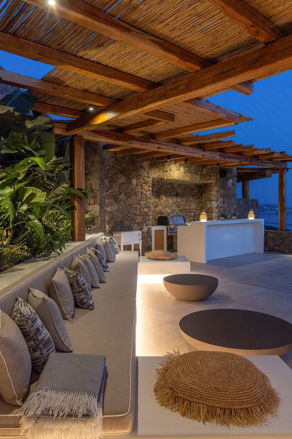 Horizon Analemma Villa