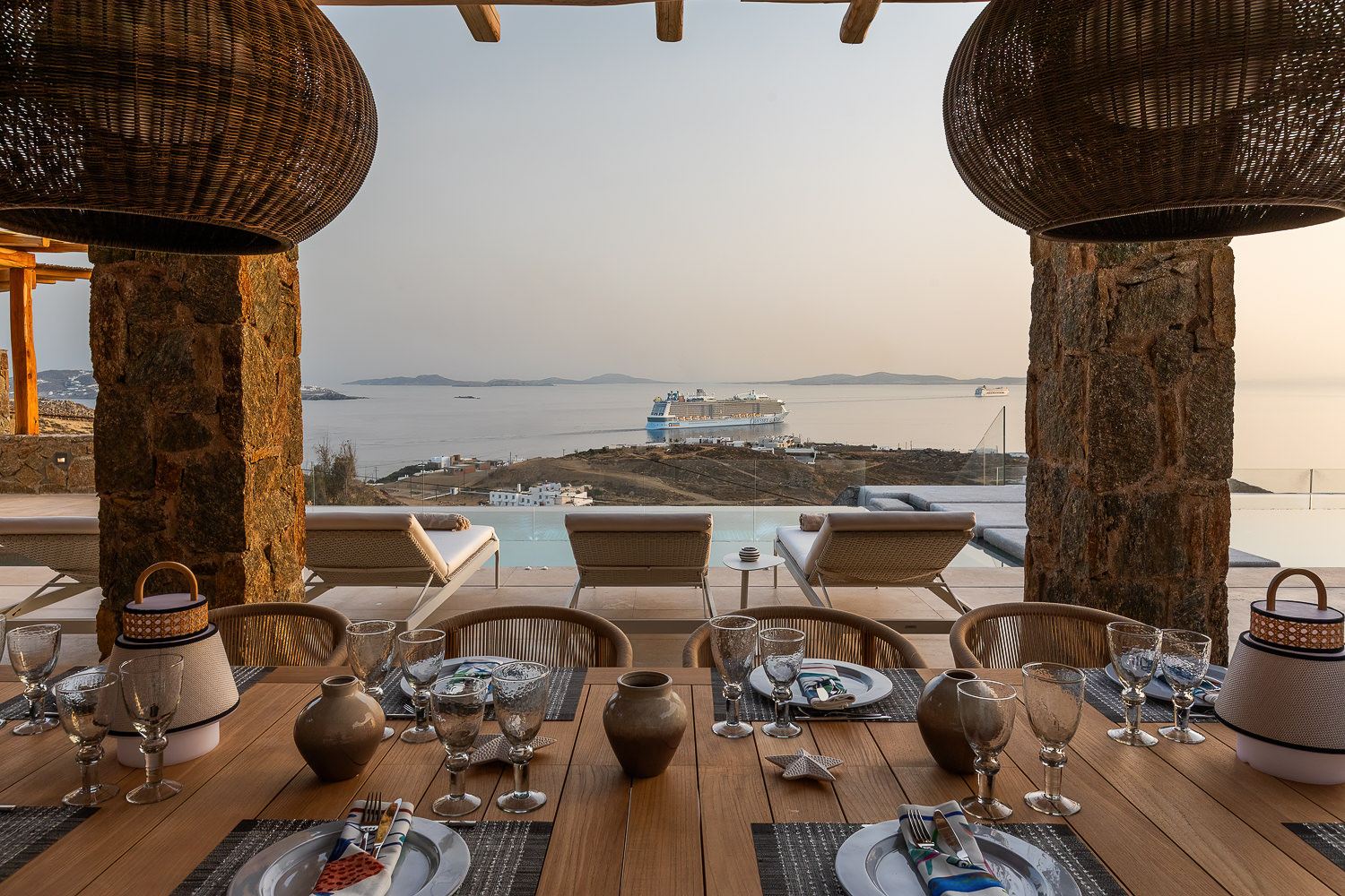 Horizon Analemma Villa