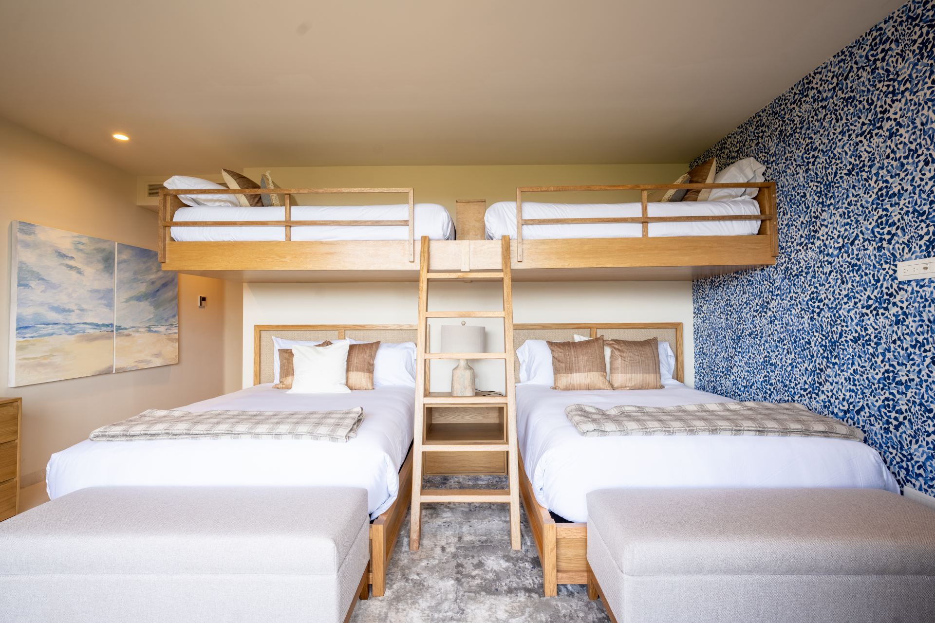 Villa Surf Residences 221