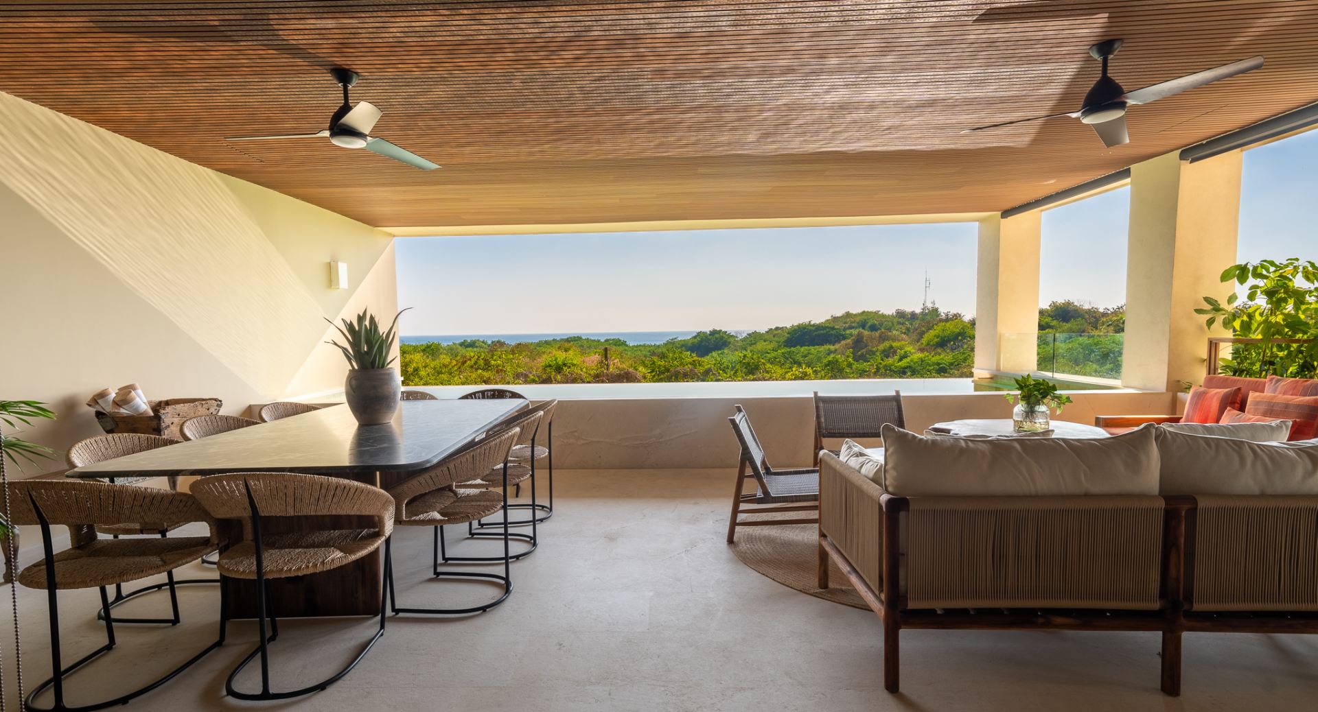 Villa Surf Residences 211