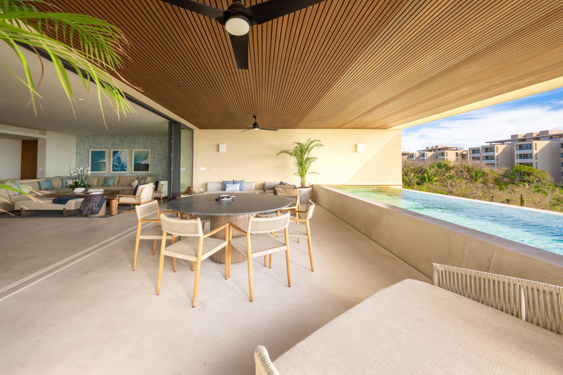 Villa Surf Residences 221