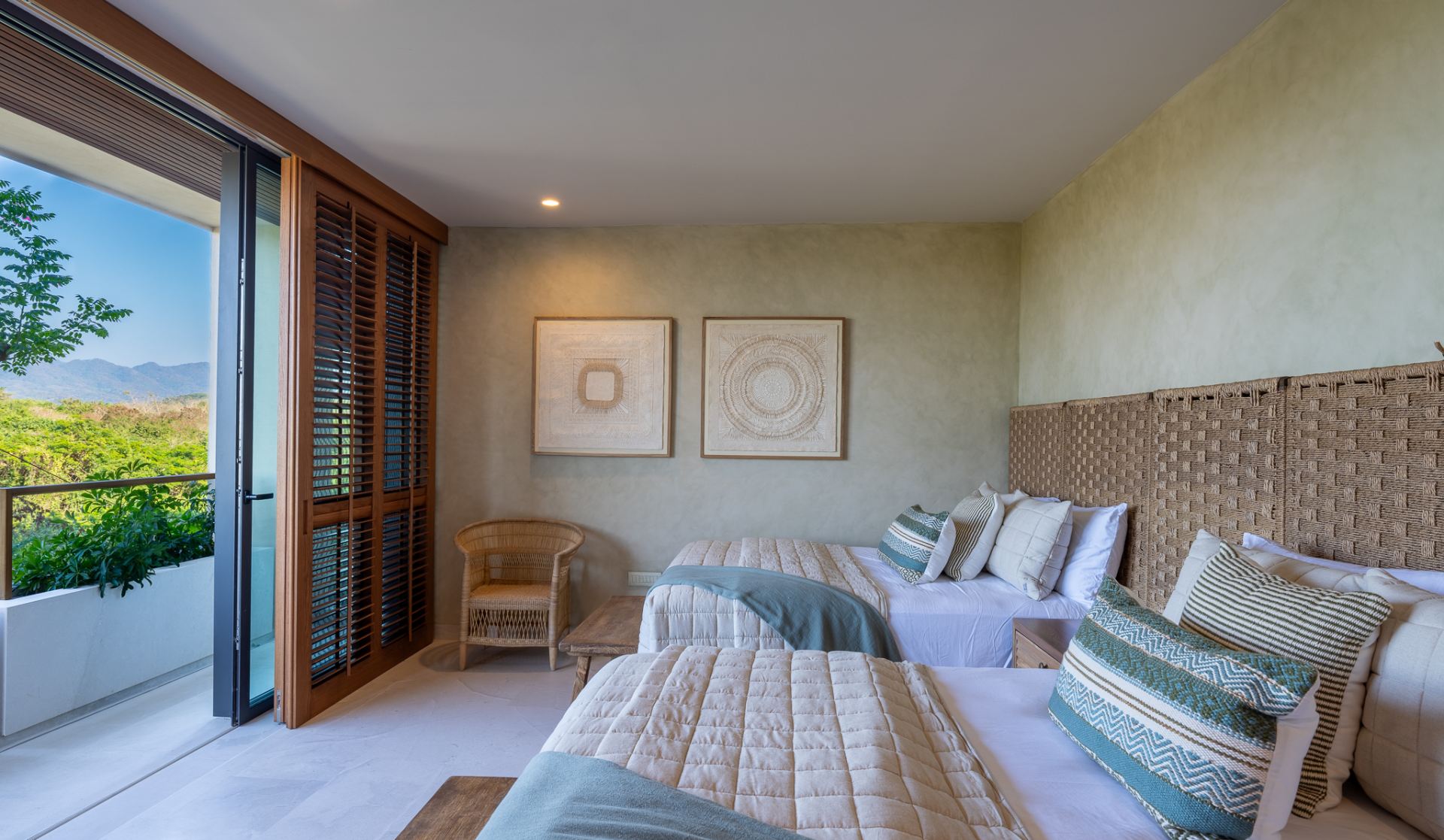 Villa Surf Residences 211