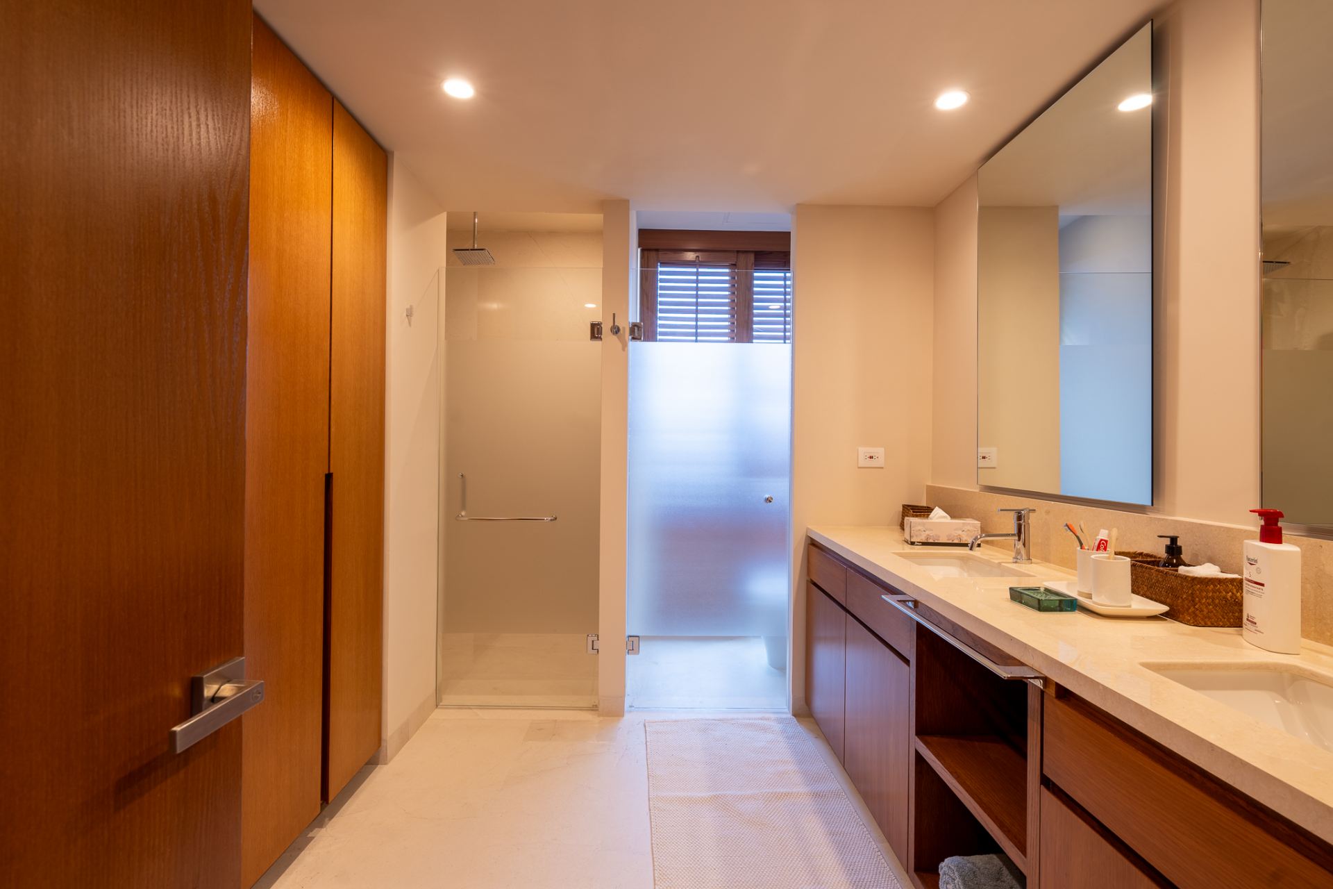 Villa Surf Residences 211