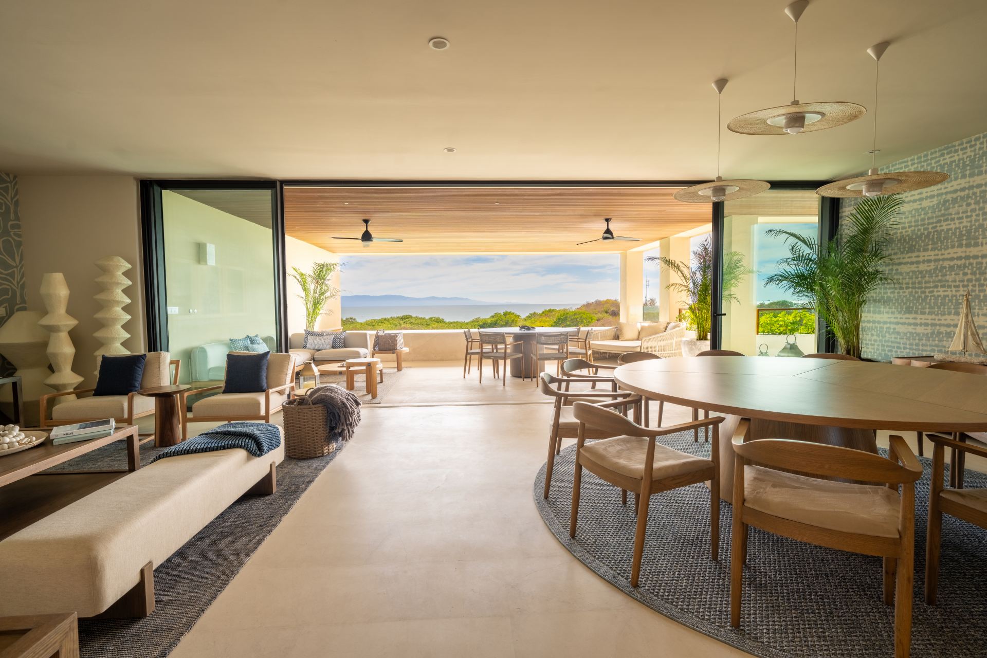 Villa Surf Residences 221