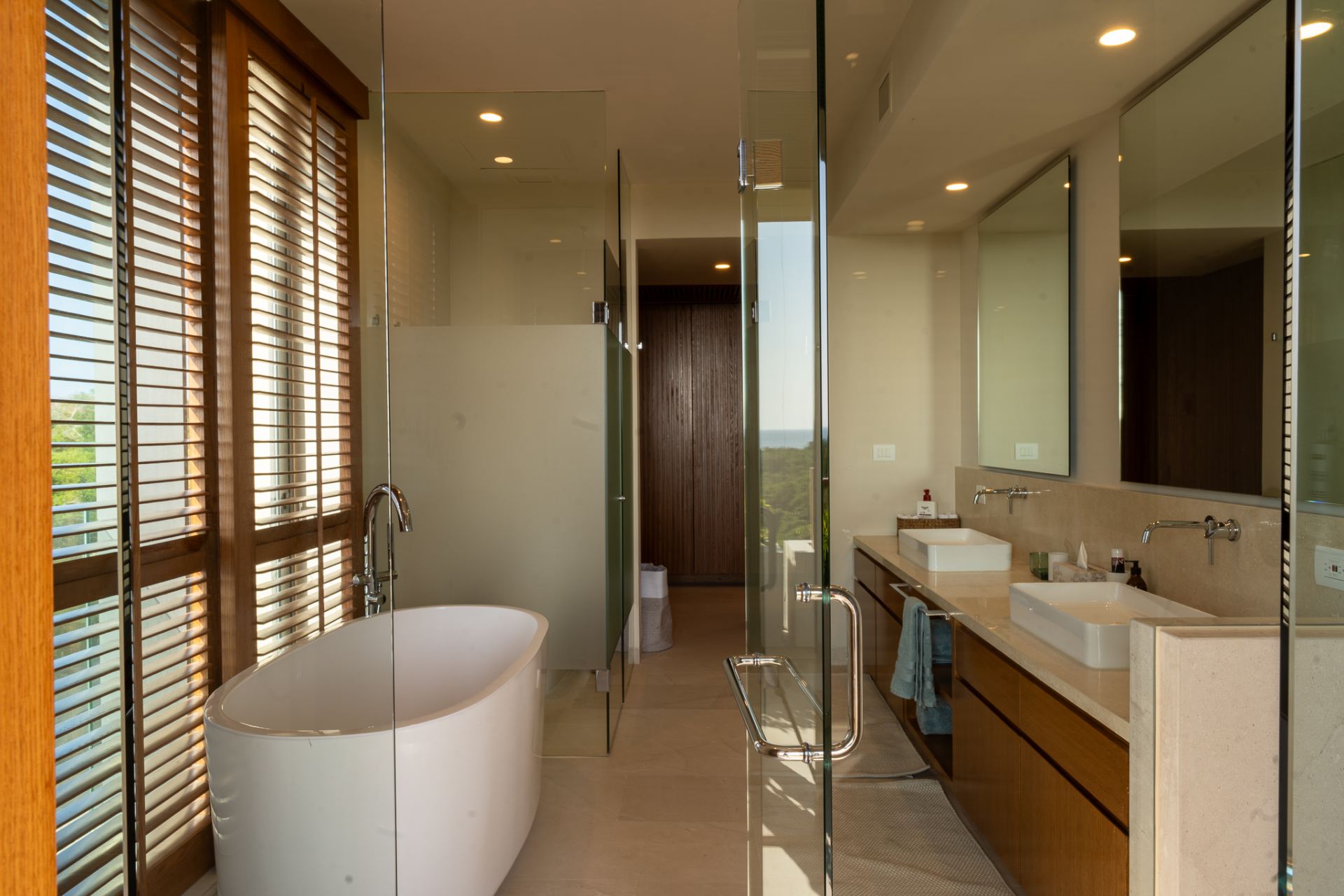 Villa Surf Residences 211