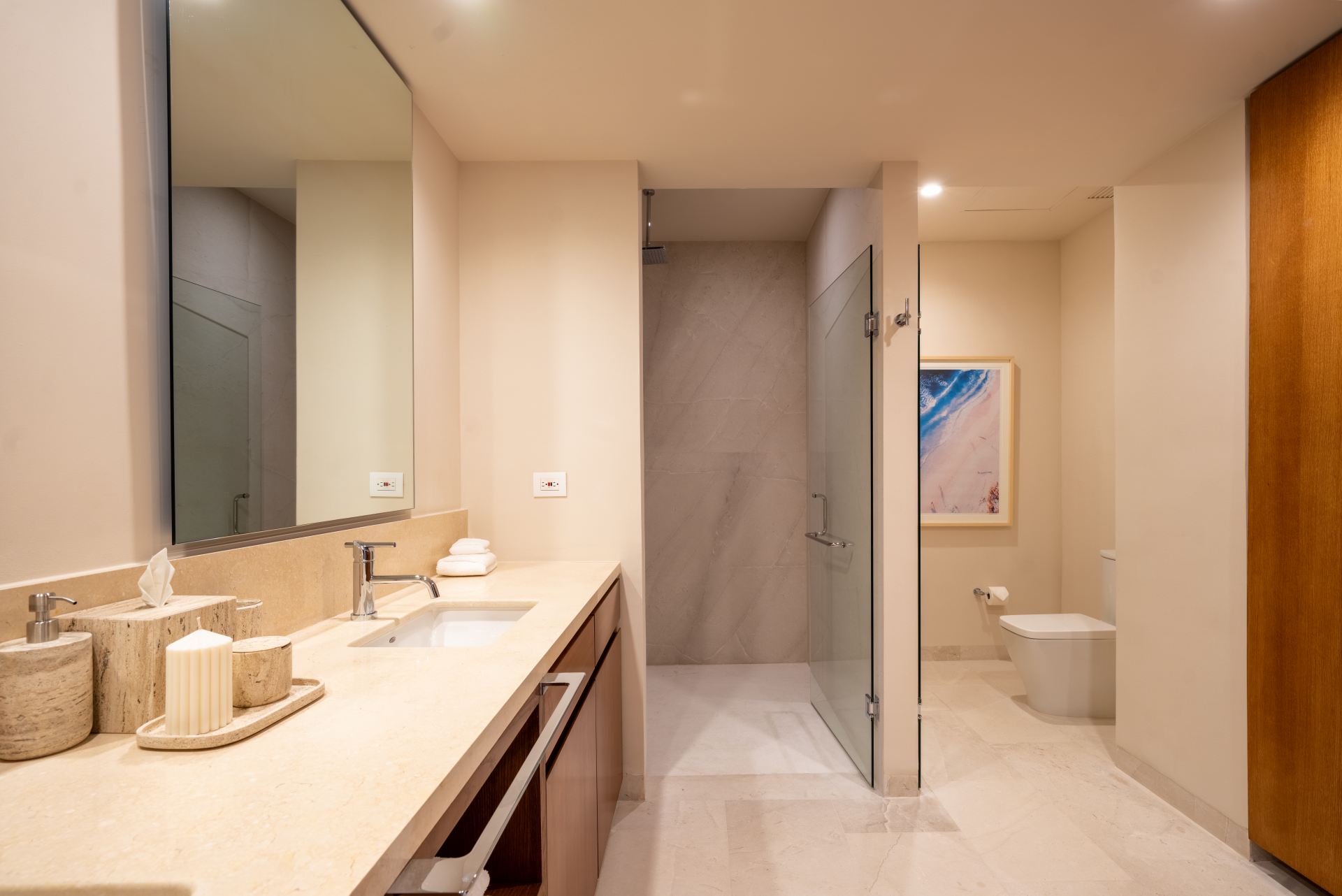 Villa Surf Residences 221