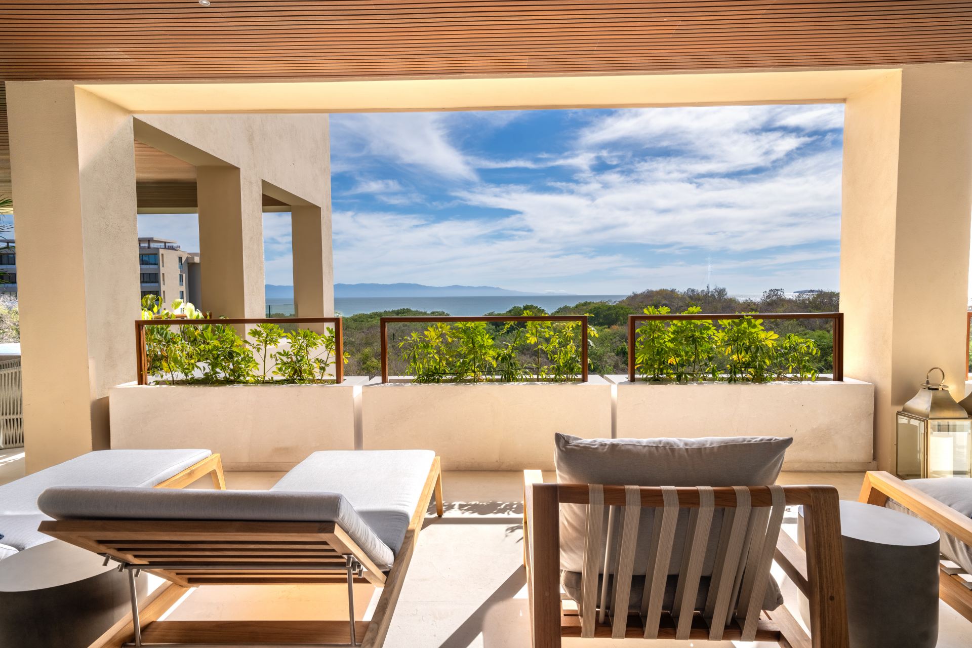 Villa Surf Residences 221