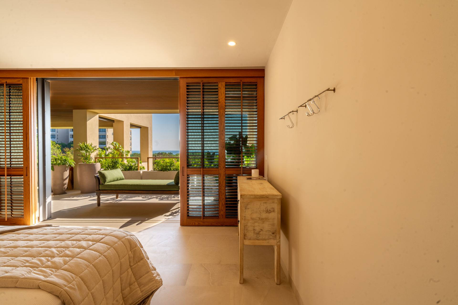 Villa Surf Residences 211